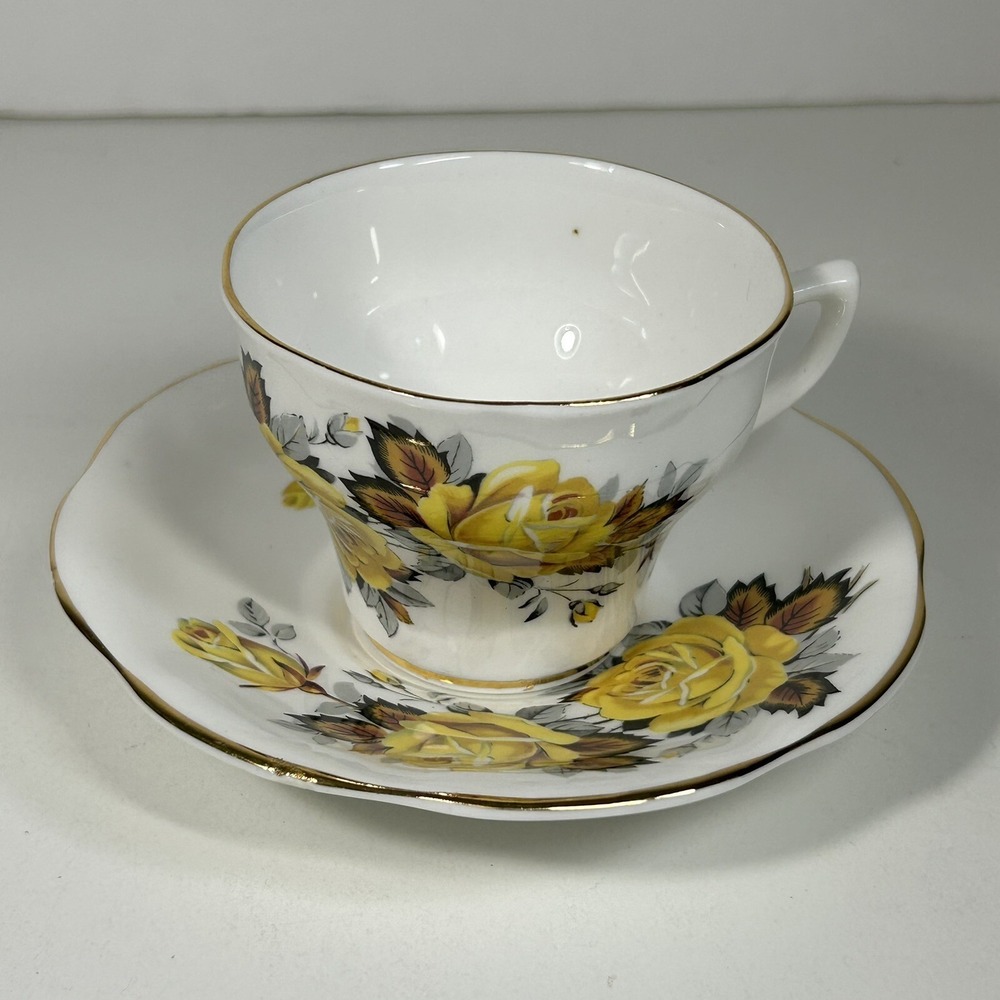 One Set Of Rosina bone china tea‎ cup and saucers Yellow Rose Gold Rim England